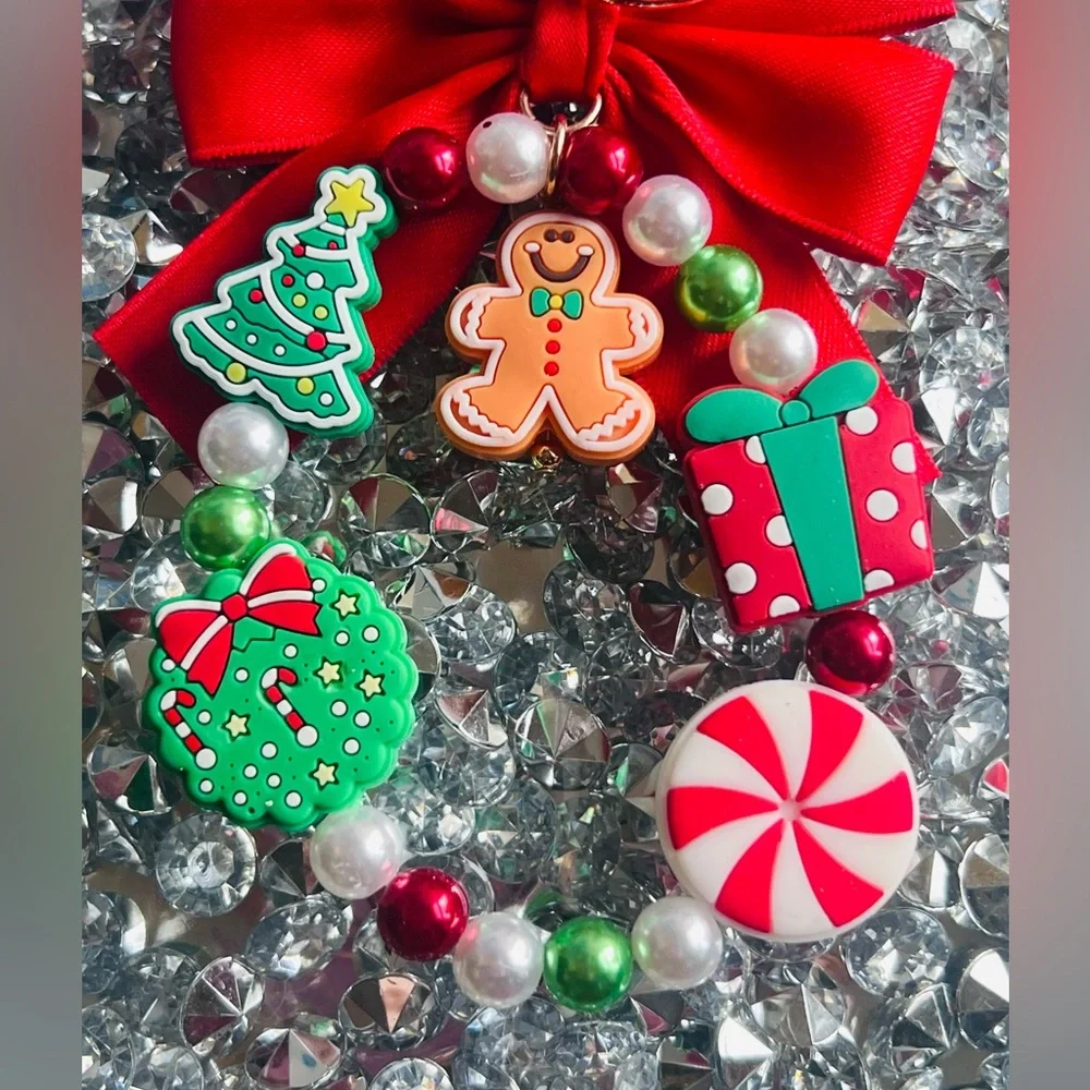 Christmas Beaded  silicone Bracelet Keychain  with Red Bow